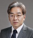 Dong Woo Lee